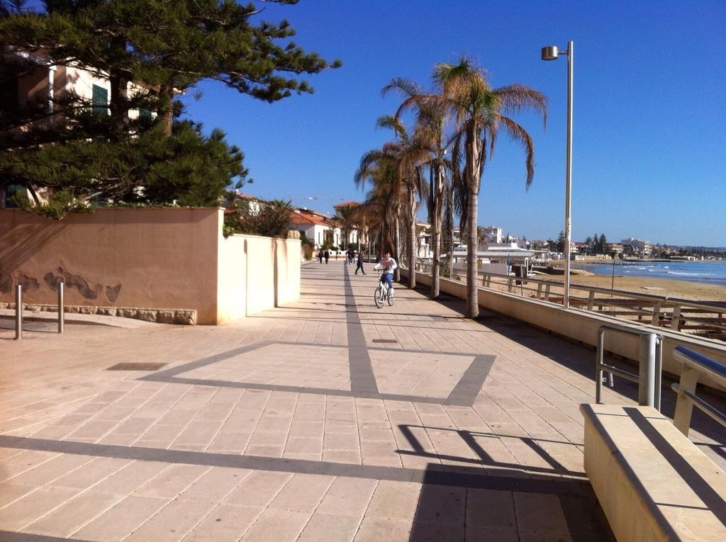 La Terrazza Sul Porto Villa มารีนาดีรากูซา ห้อง รูปภาพ